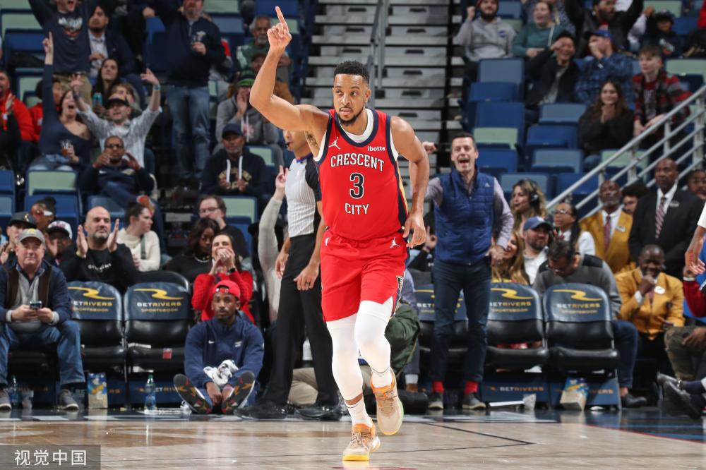 其背后是日 其背后是日