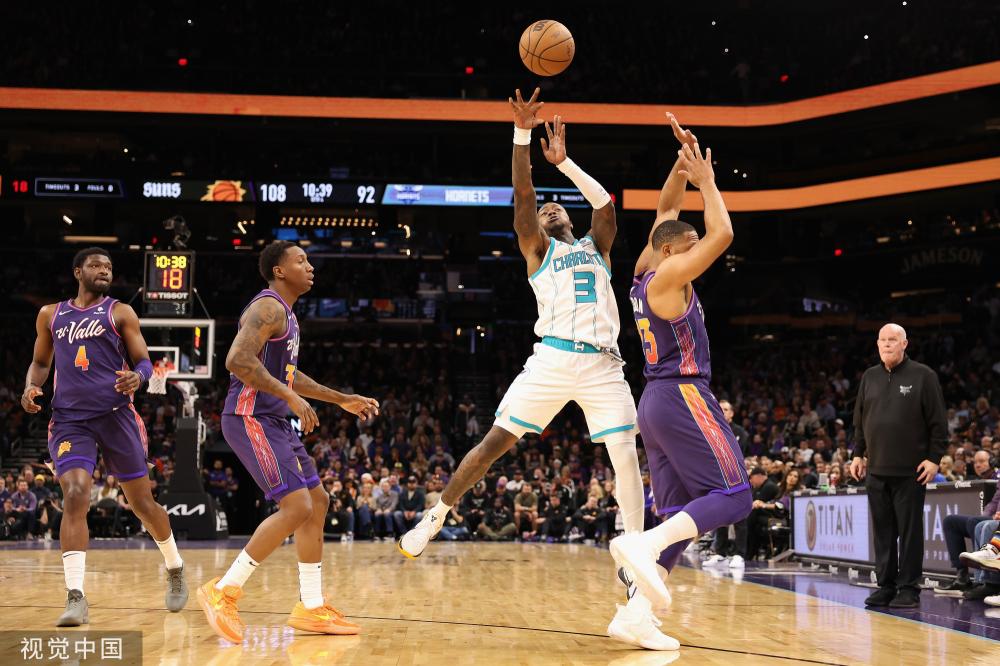 轻球员的潜 轻球员的潜